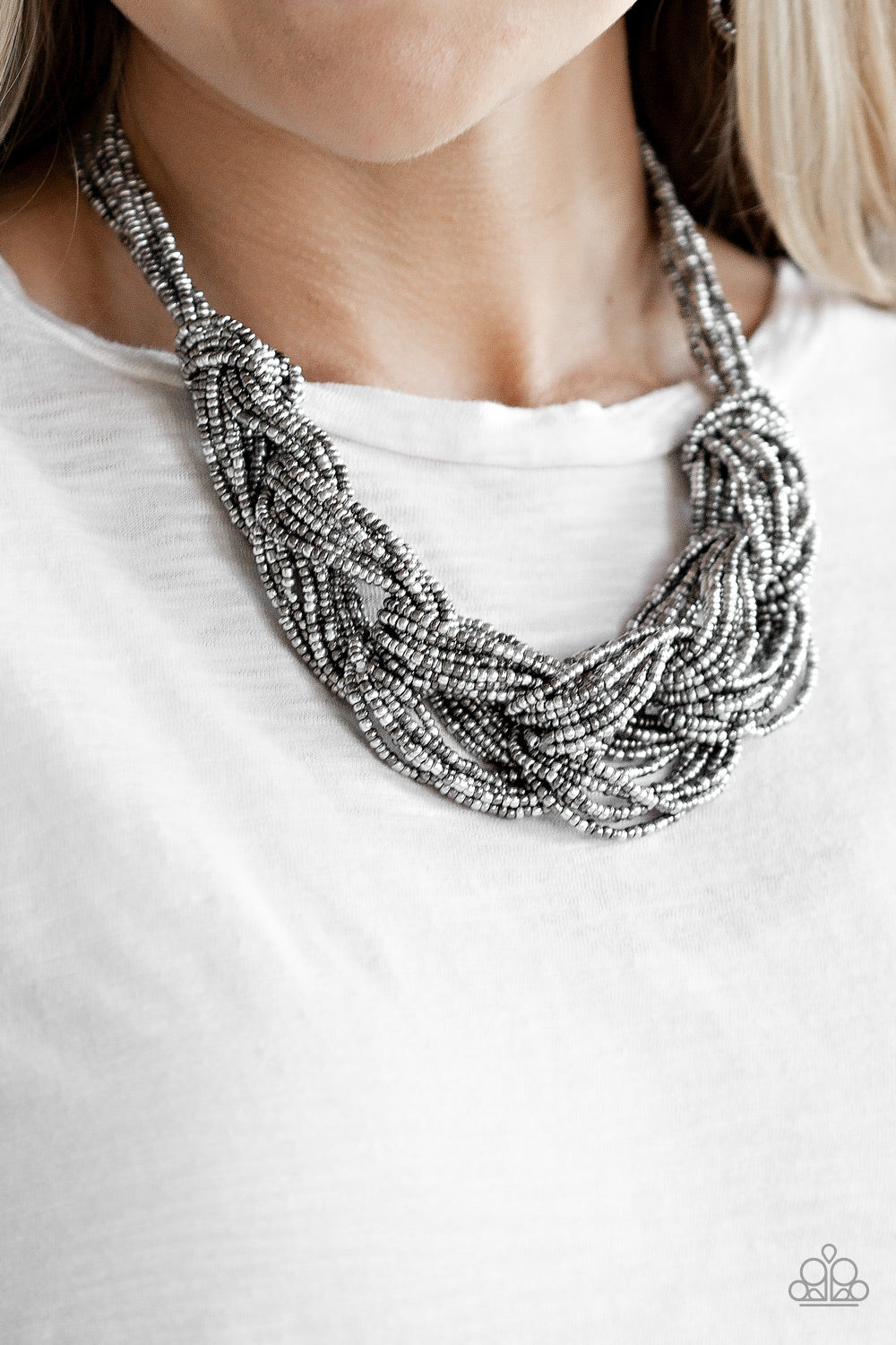 City Catwalk - Silver seedbead necklace