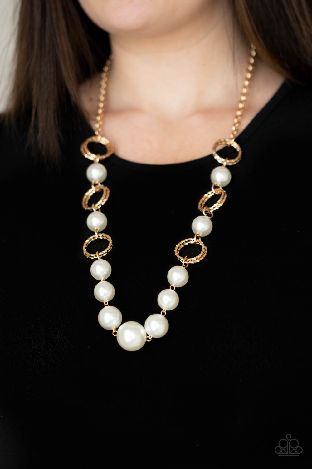 COUNTESS Me In - Gold/White pearl necklace