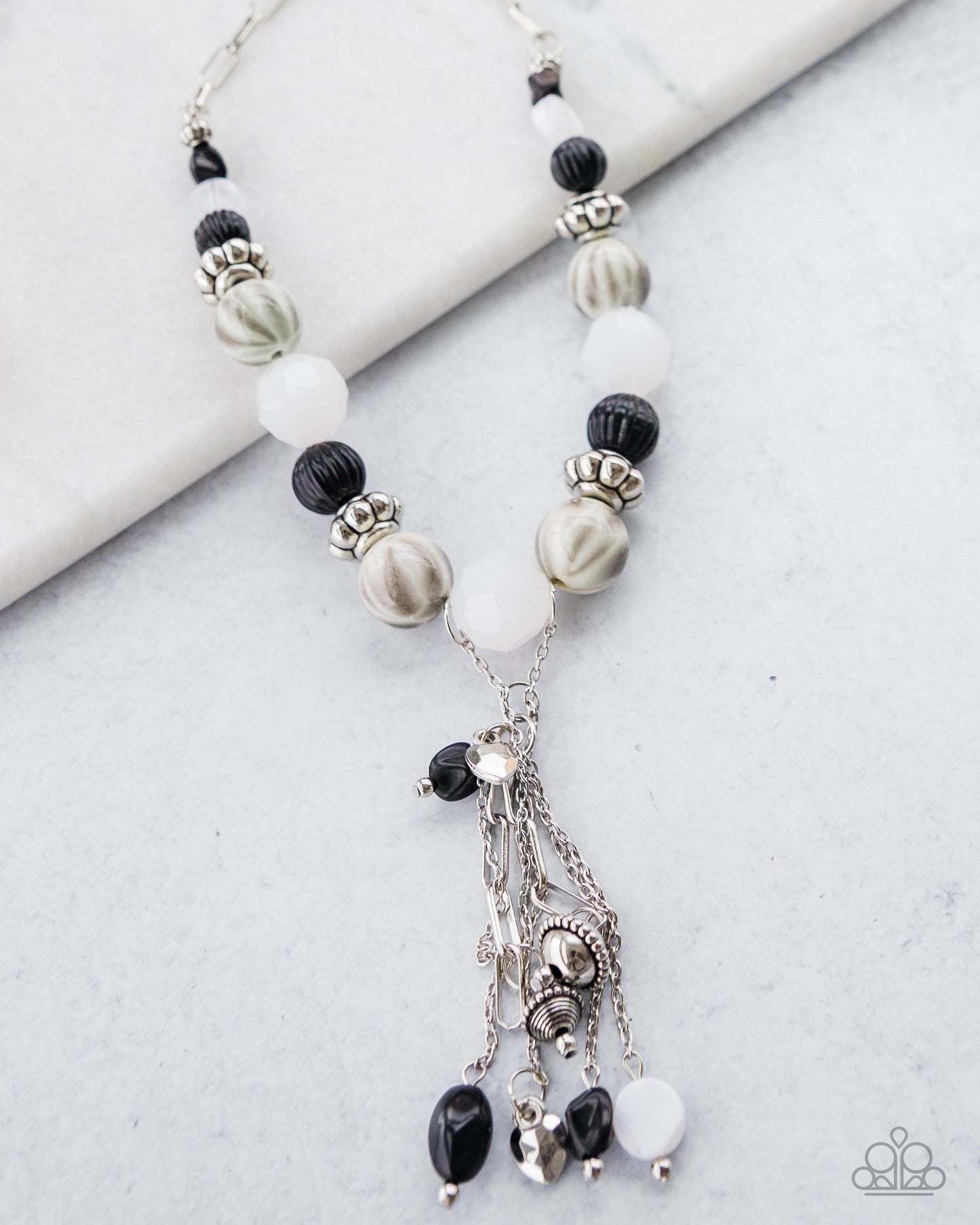 Break A Leg! - Black/White Necklace w/ matching bracelet