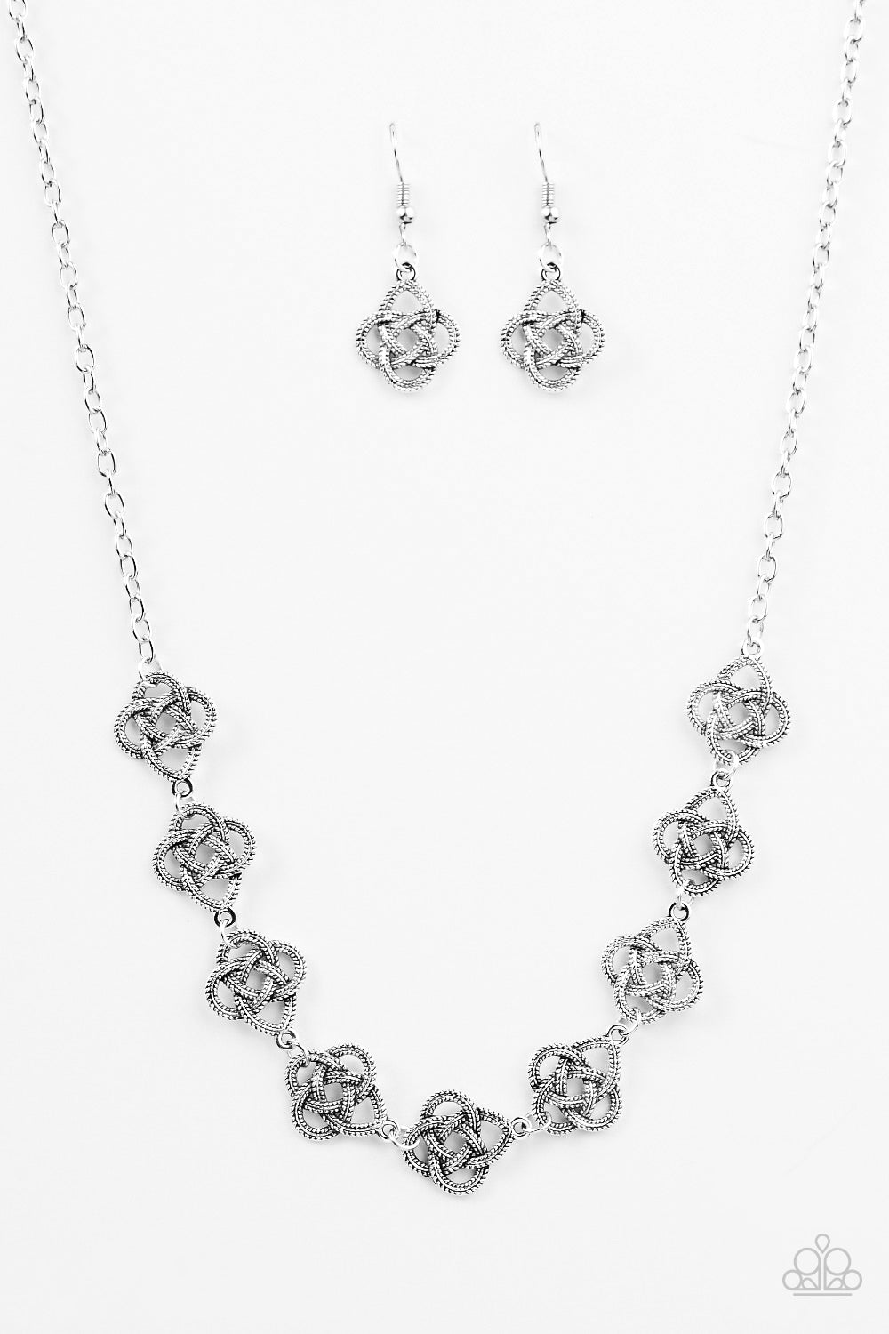 Cunning Cleopatra - Silver necklace